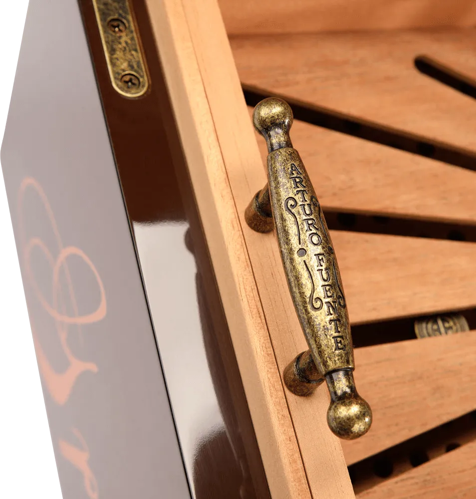Fuente Humidor Scharnier