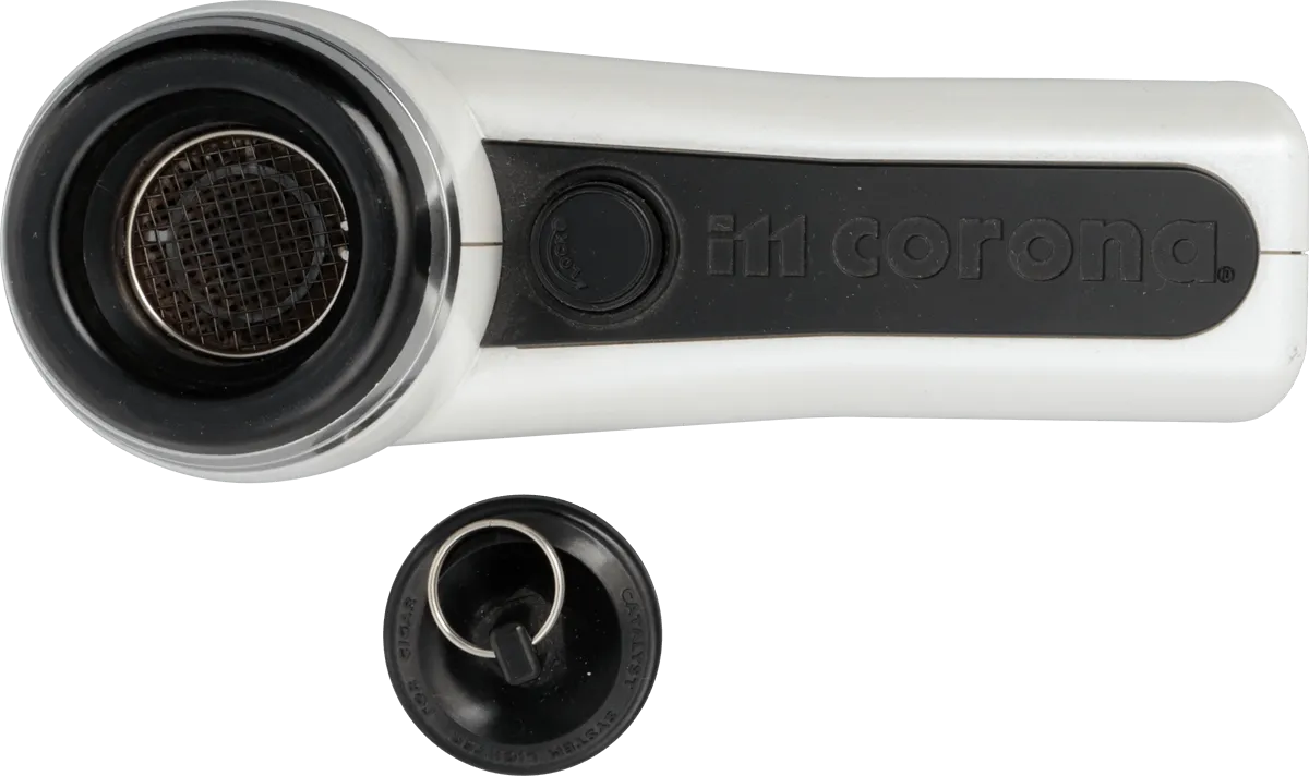 IM Corona Tischfeuerzeug oben geöffnet